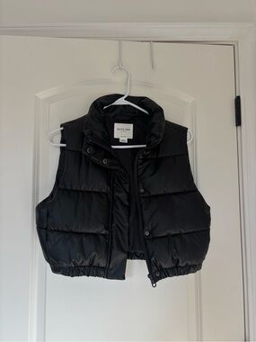 OFFLINE Black Cropped Puffer Vest